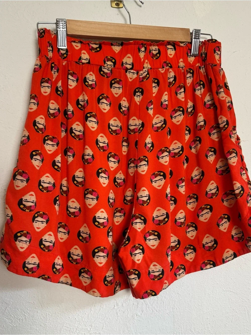 Miallegra‎ Frida Kahlo Lightweight Pajama Set - Picture 6 of 12